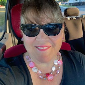 Meet your Posher, Victoria